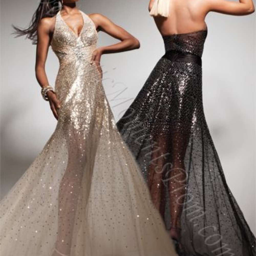 Gorgeous Halter Neck Prom Gown